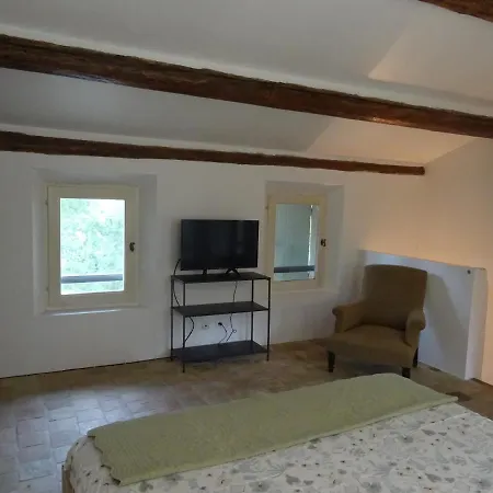 Holiday home Un Bastidon Provencal