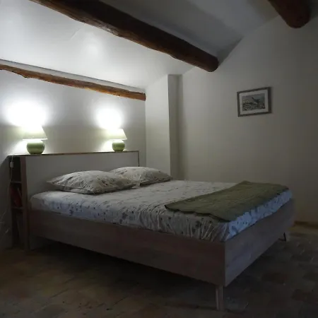 Un Bastidon Provencal * Le Puy-Sainte-Reparade